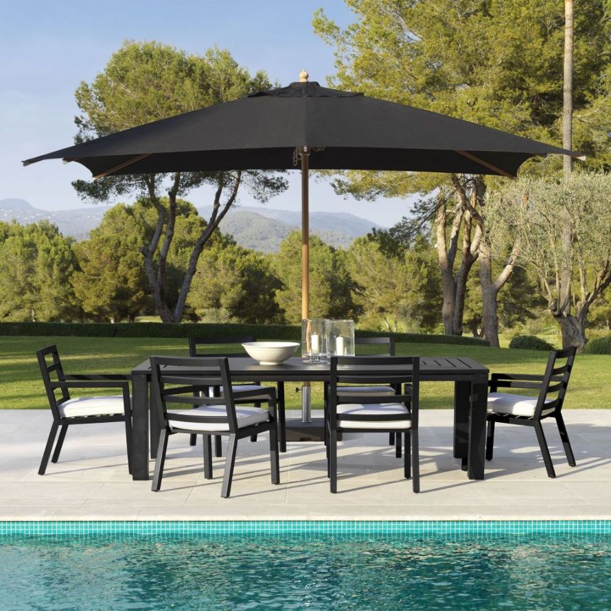 Vistamar Outdoor Dining Table in Black