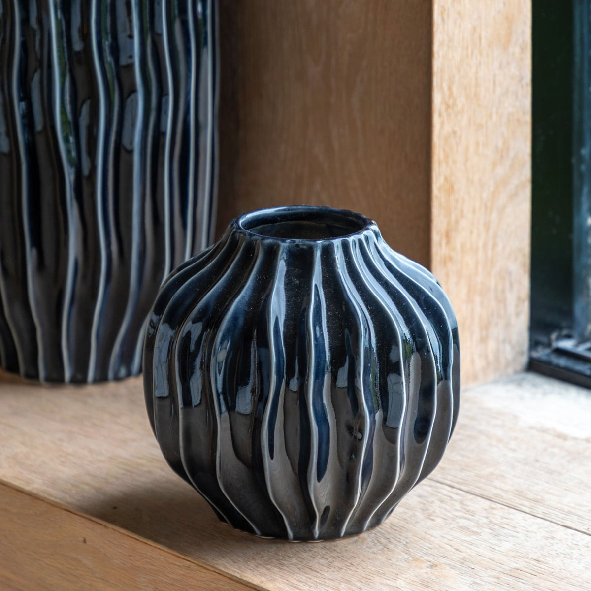 Organic Ribbed Vase Midnight Small