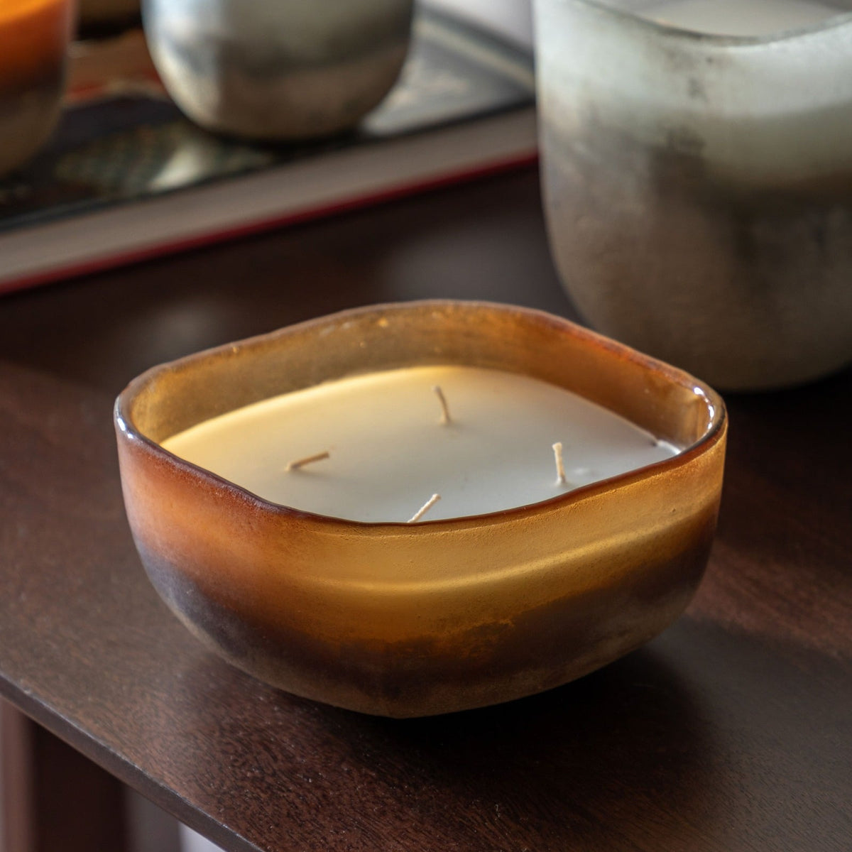 Mercury Candle Jasmin and Vetiver - Medium Shallow