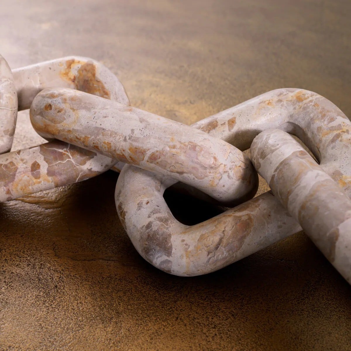 Marble Chain Link Sculpture Decor in Brown