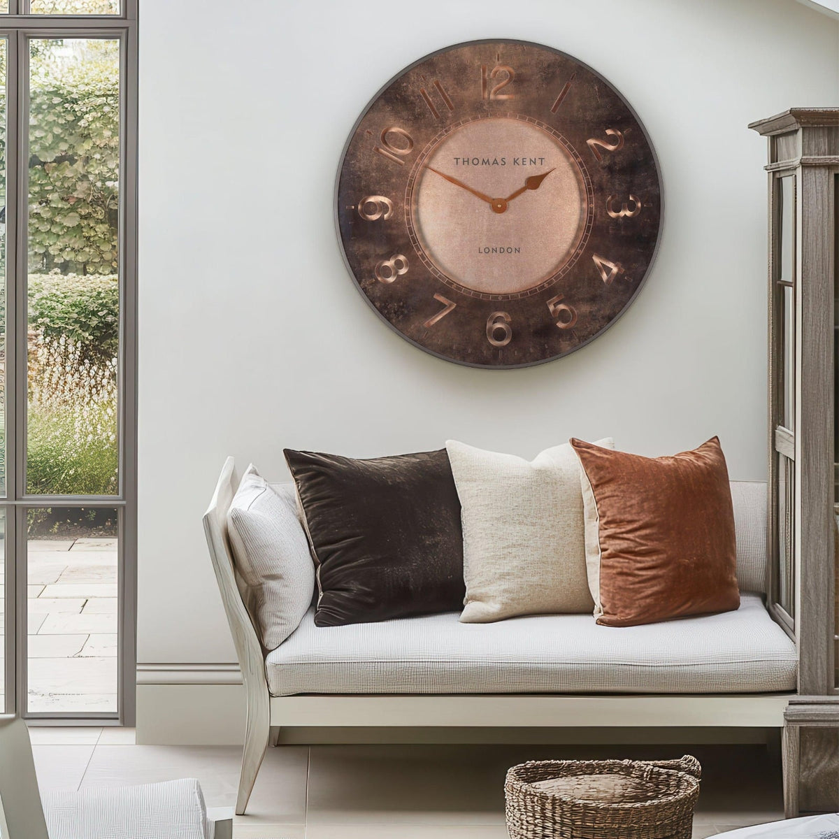 Sovereign Wall Clock in Gold - Large