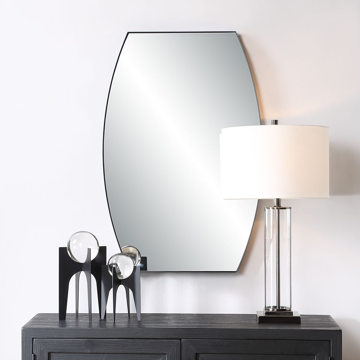 Amelia Mirror