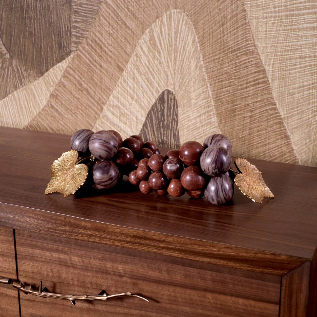 Object Vintage Grapes in Red Marble