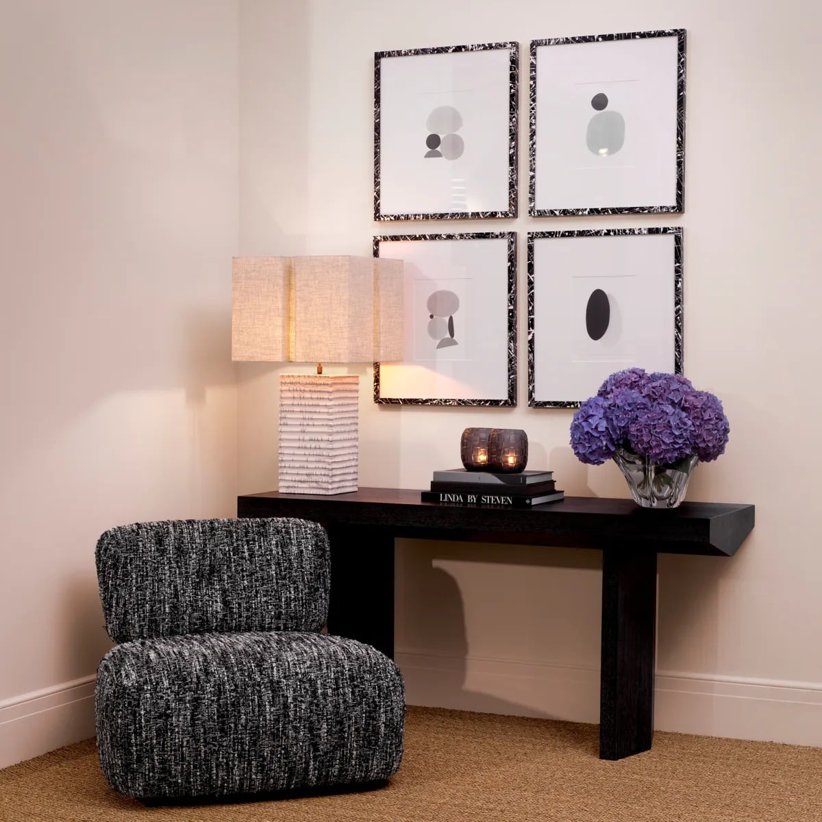 Chair Leon in Boucle Sonata Black