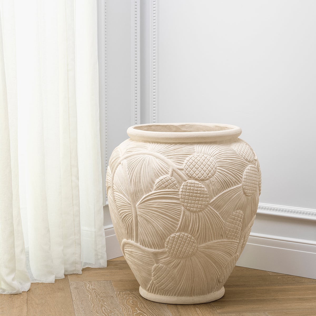 Yasmine Outdoor Planter in Cream