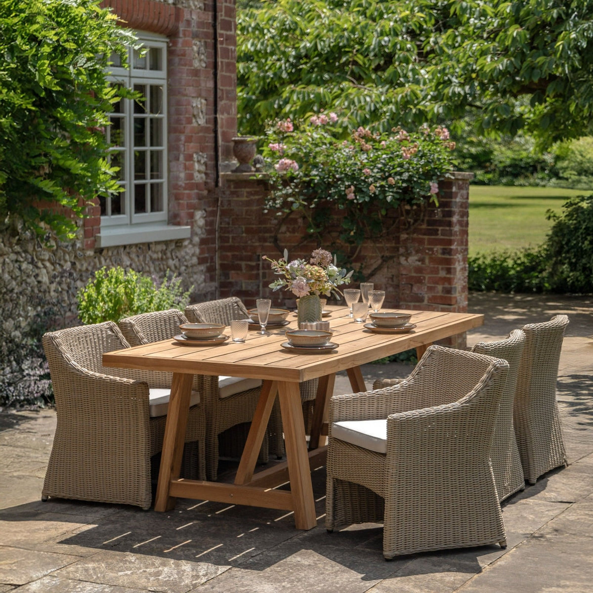 Penrose Outdoor Rectangle Dining Table