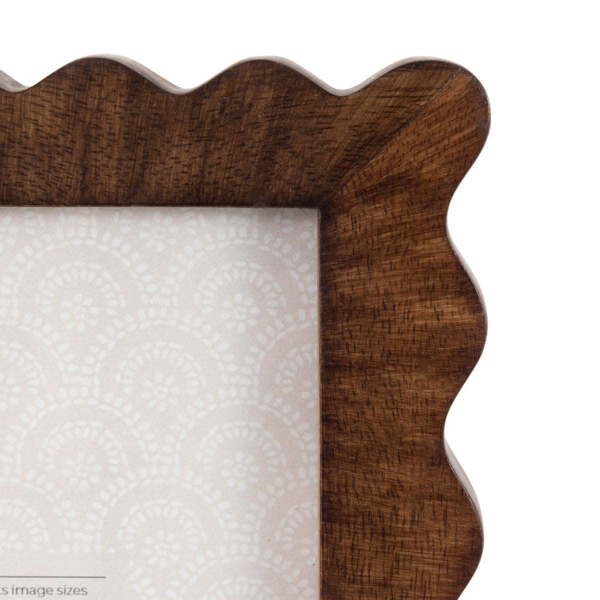 Avila Wooden Scallop Photo Frame 7x5"