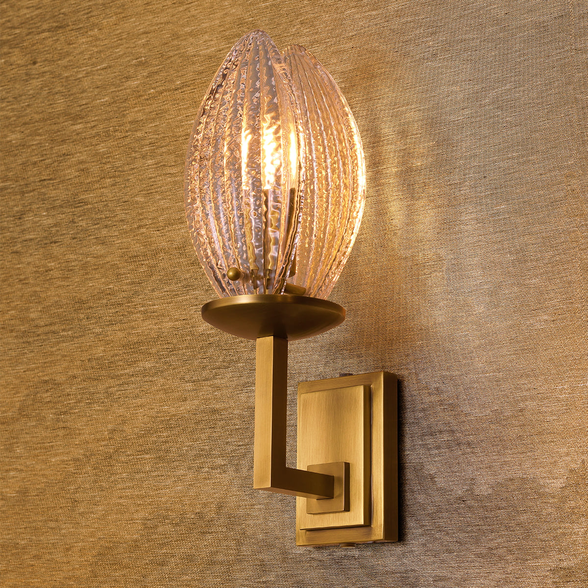 Persephone Wall Lamp