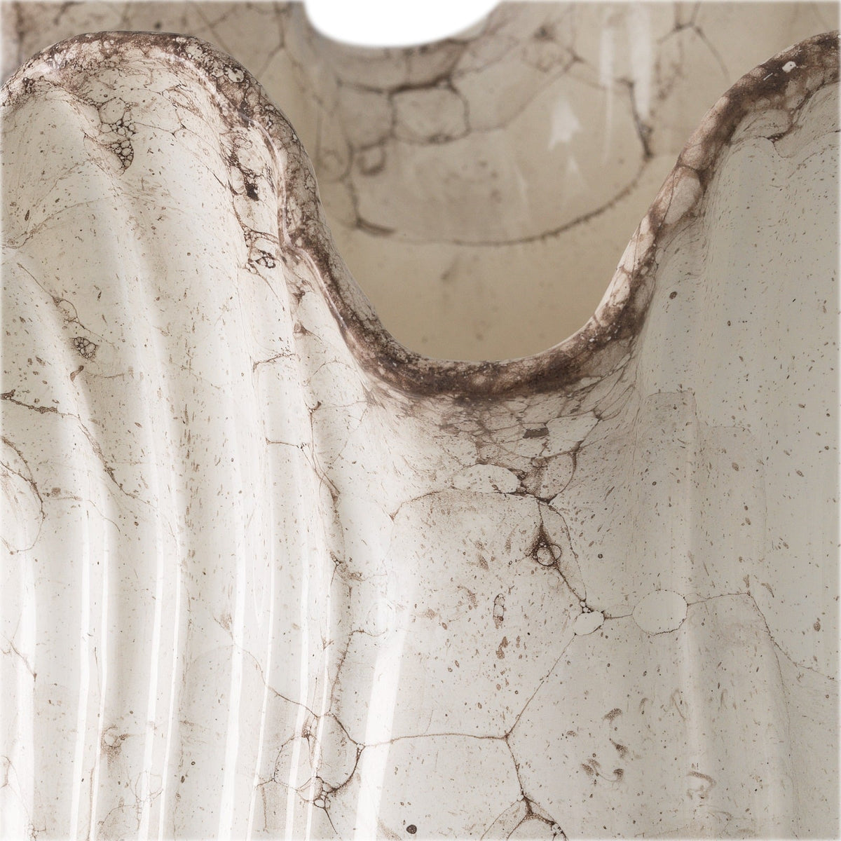Tulipa Vase in Off-White