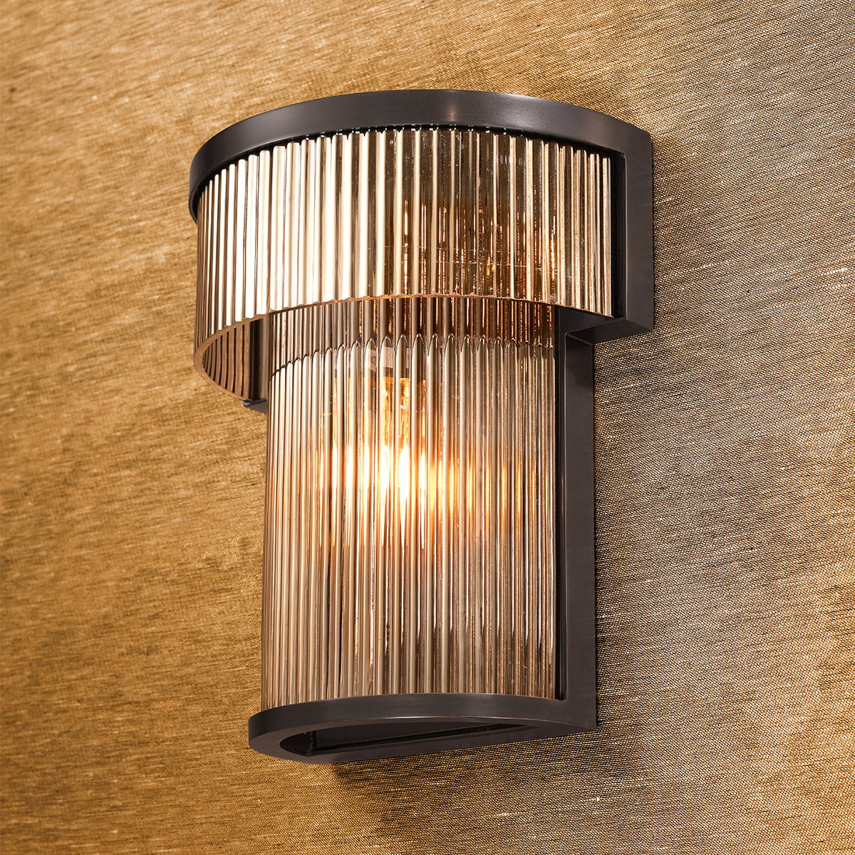 Andromeda Wall Lamp in Brass