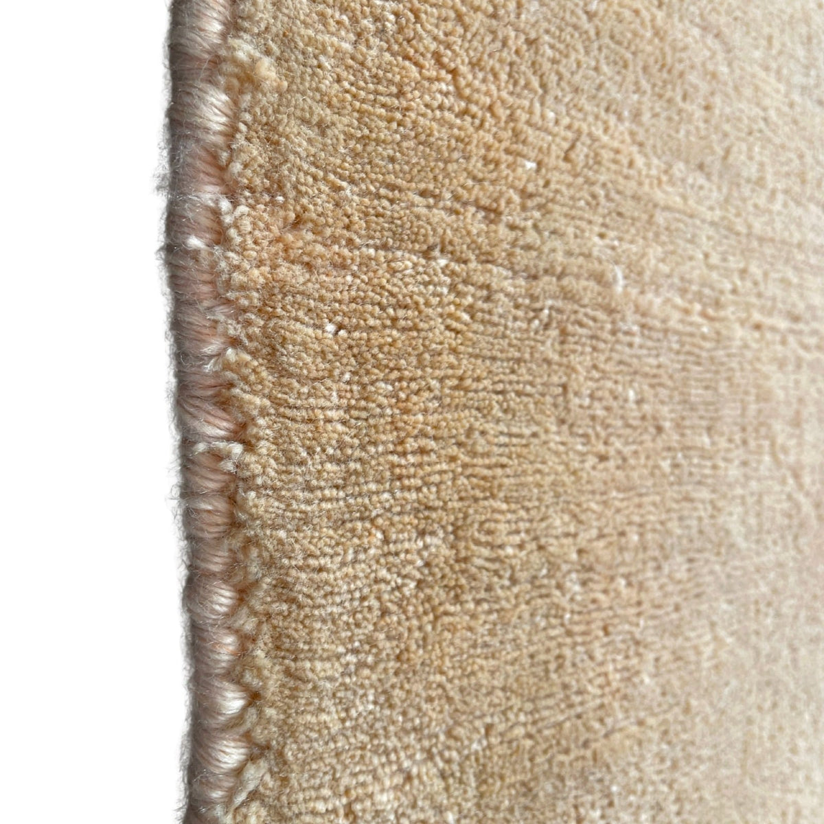 Modest Hand Knotted Rug 274 x 183 cm