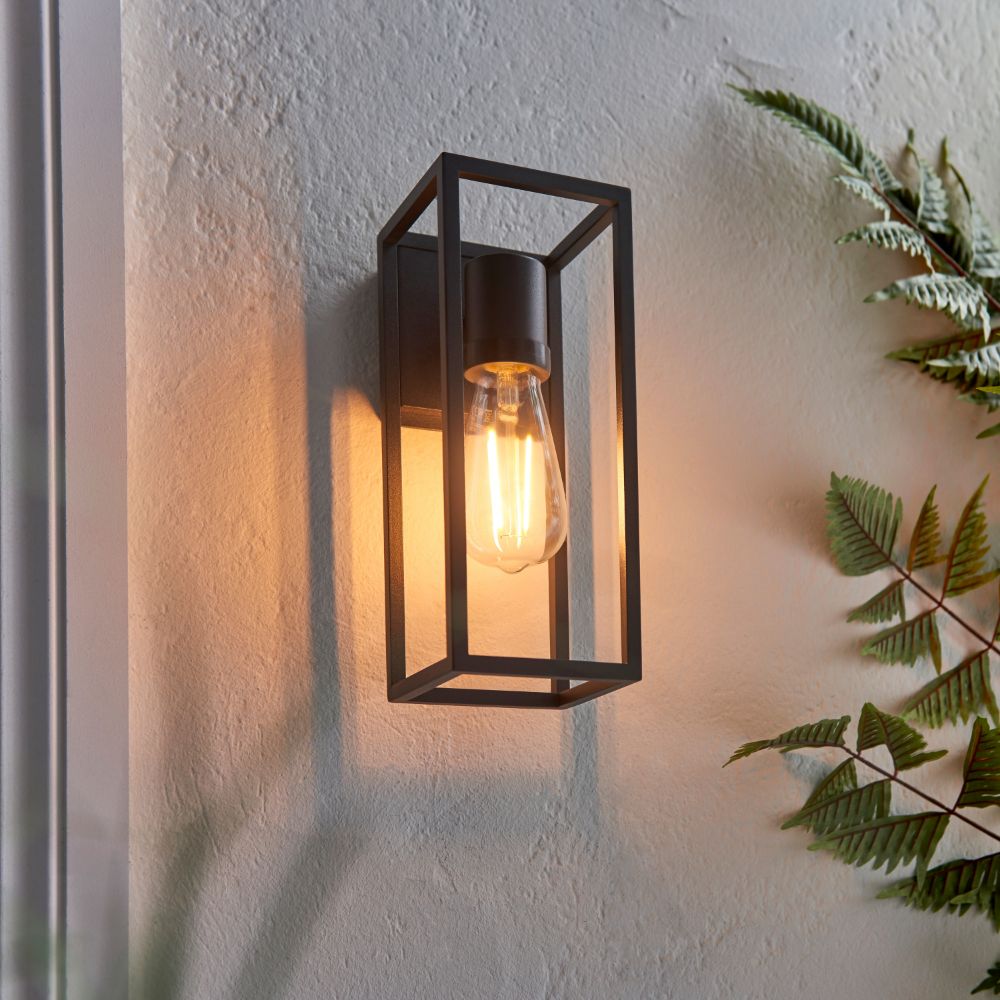 Claro Outdoor Wall Light