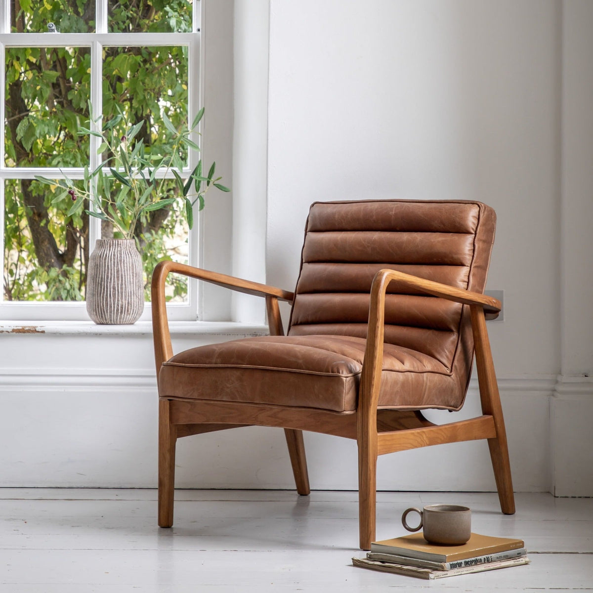 Occasional Chair York in Brown Leather