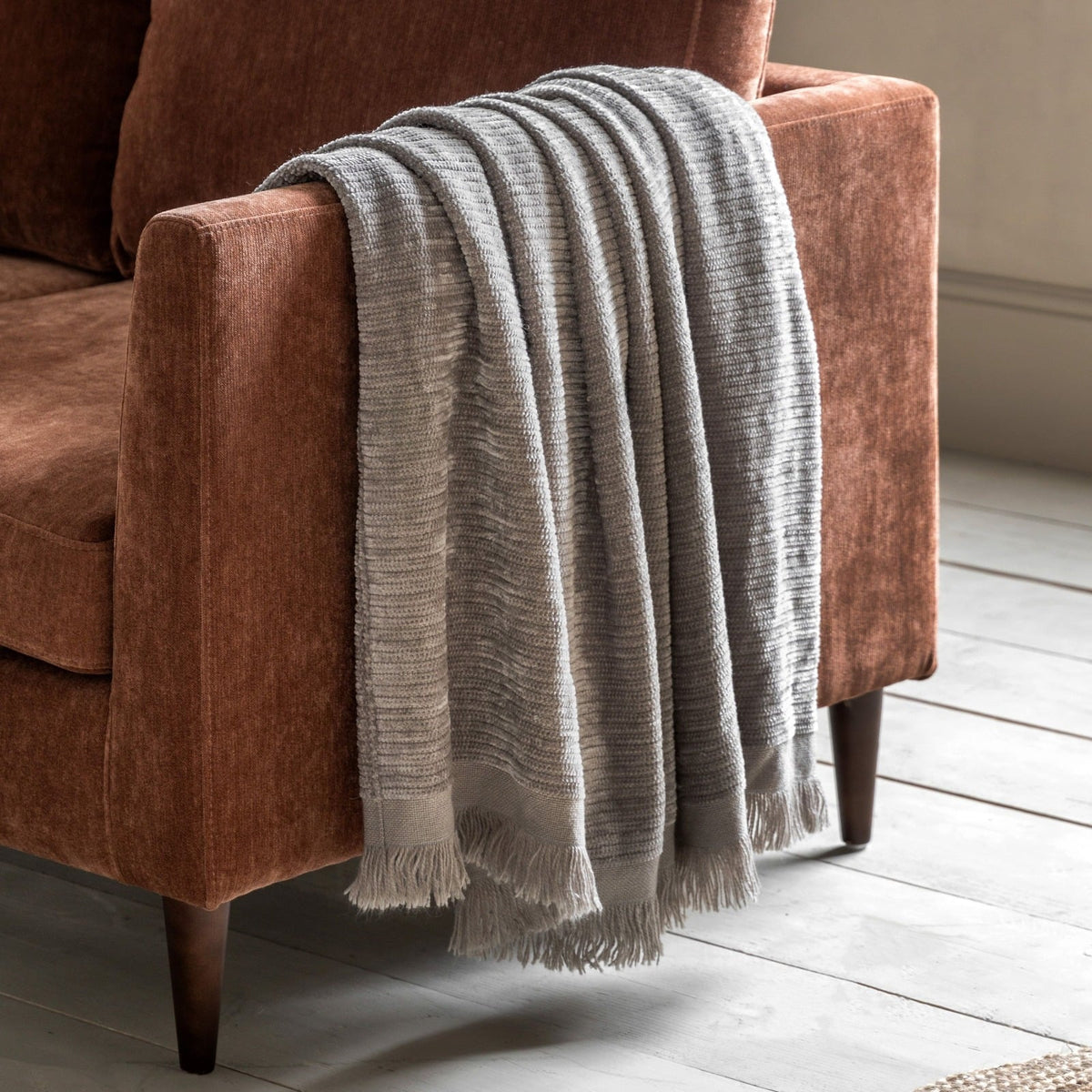 Willow Chenille Throw in Grey