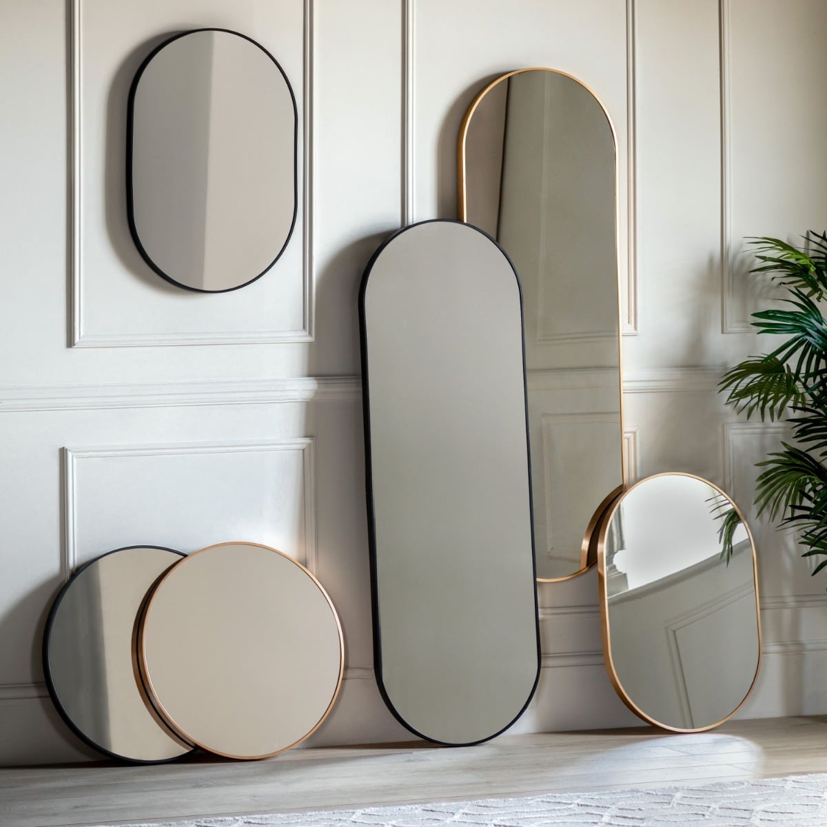 Yarding Wall Mirror in Black - Small