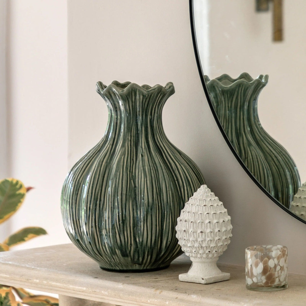 Aven Glazed Vase in Fennel Green