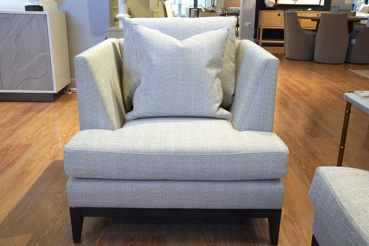 Outlet TA Studio Armchair Byron in Vegas Natural