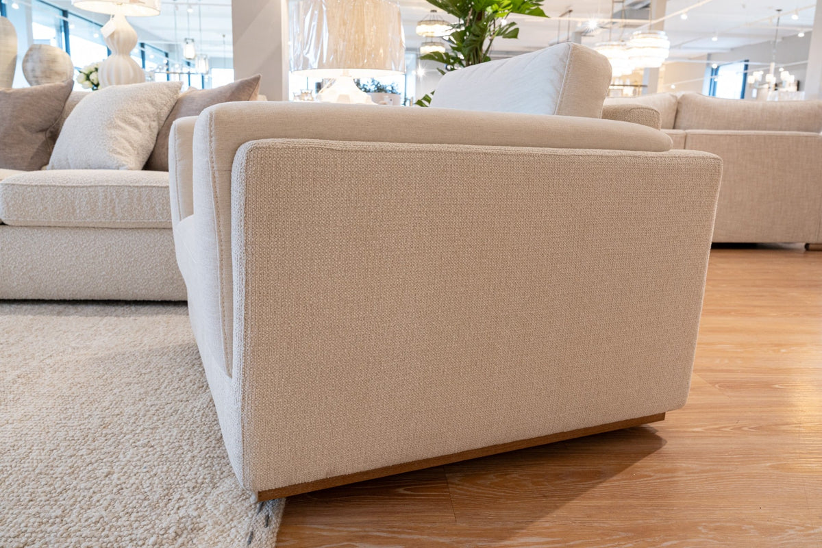 Outlet Nordic Tranquillity Swivel Accent Chair