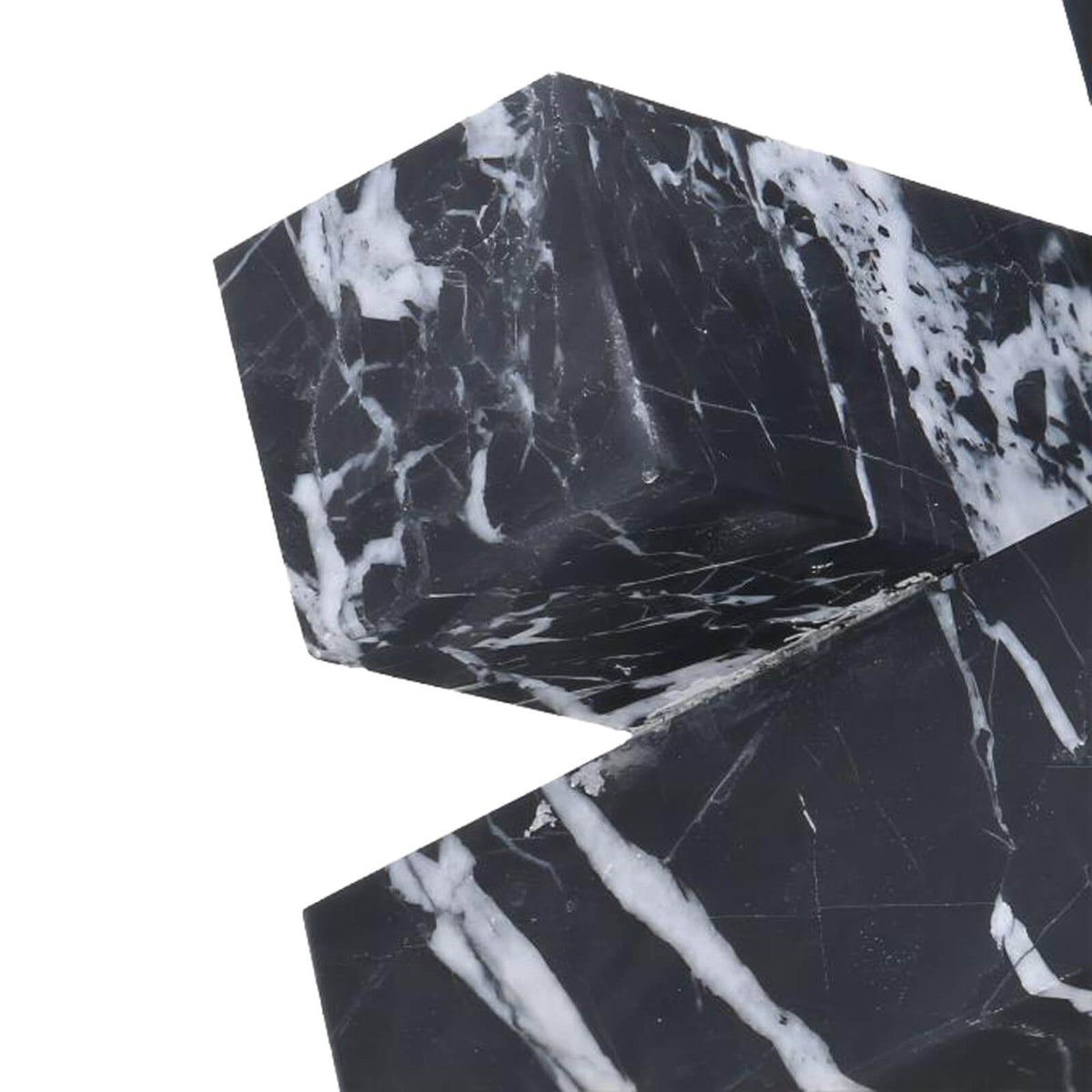 Edge Geometric Ornament