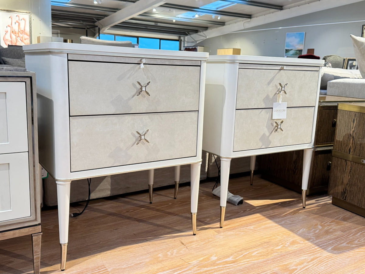 Outlet Caracole Finishing Up Bedside Table