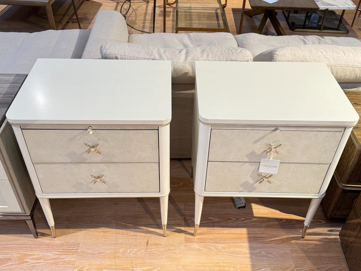 Outlet Caracole Finishing Up Bedside Table