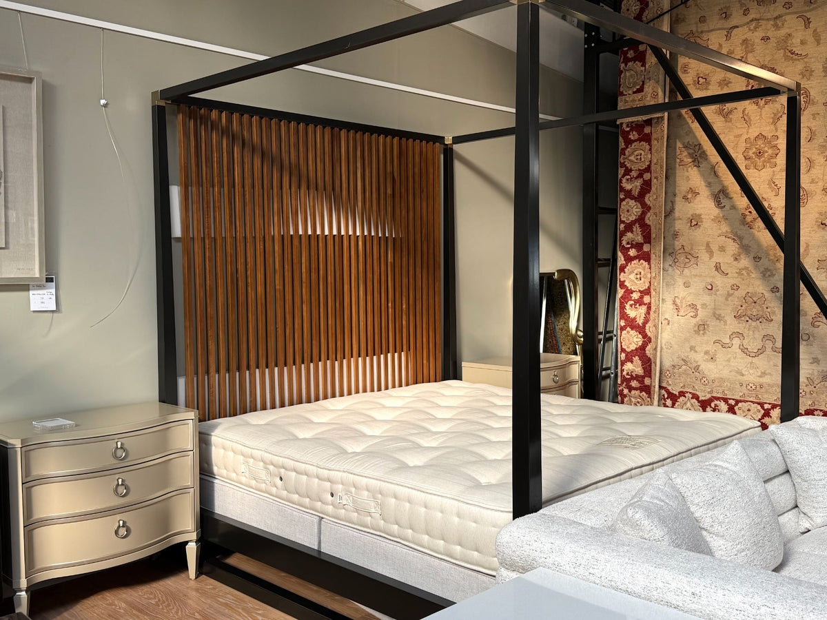 Outlet Pinstripe Bed US King Size - inc divan and mattress