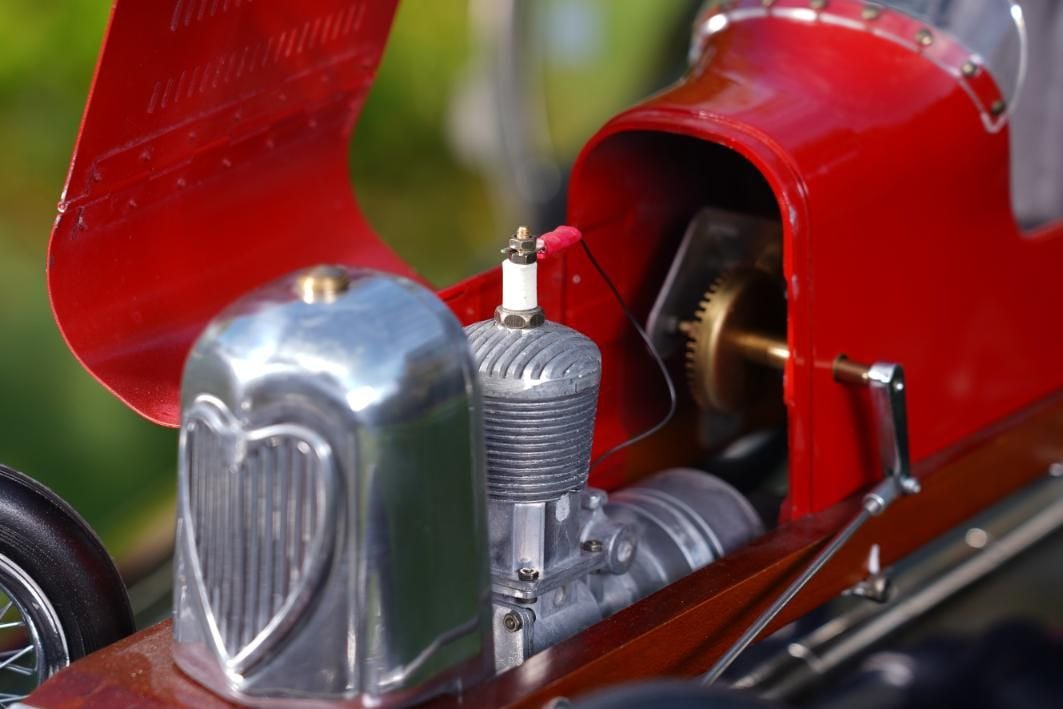 Red Bantam Midget