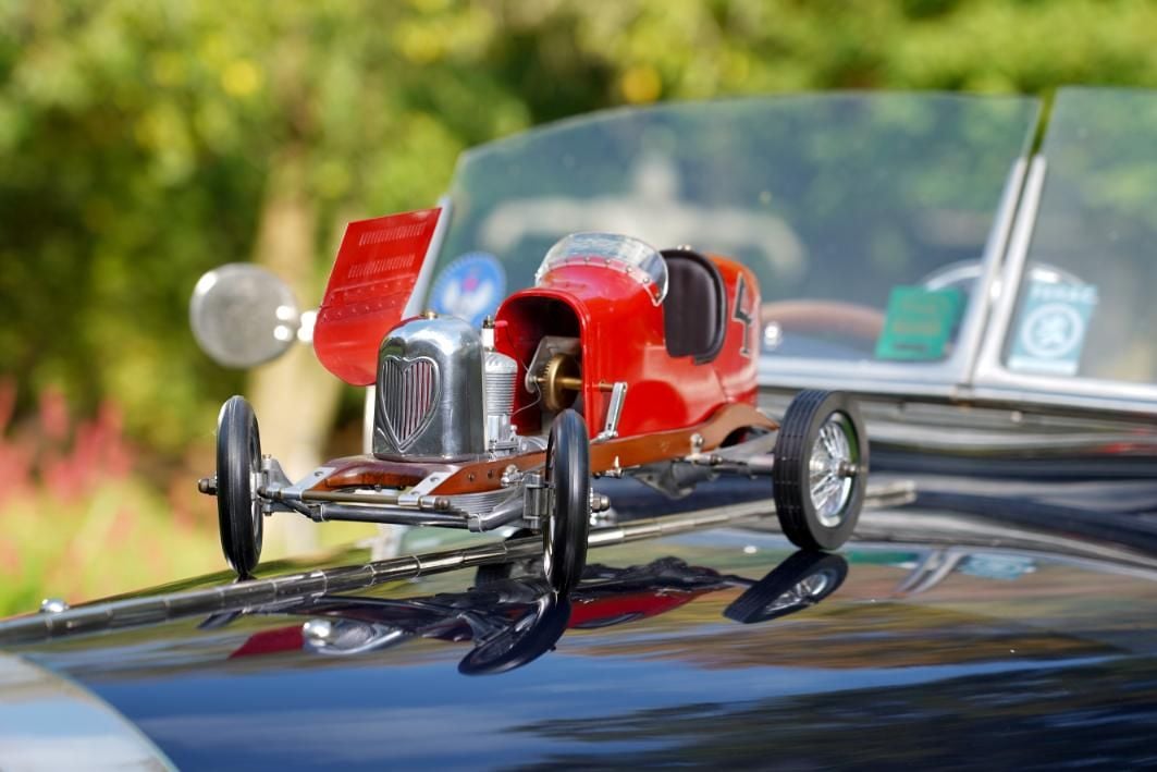Red Bantam Midget