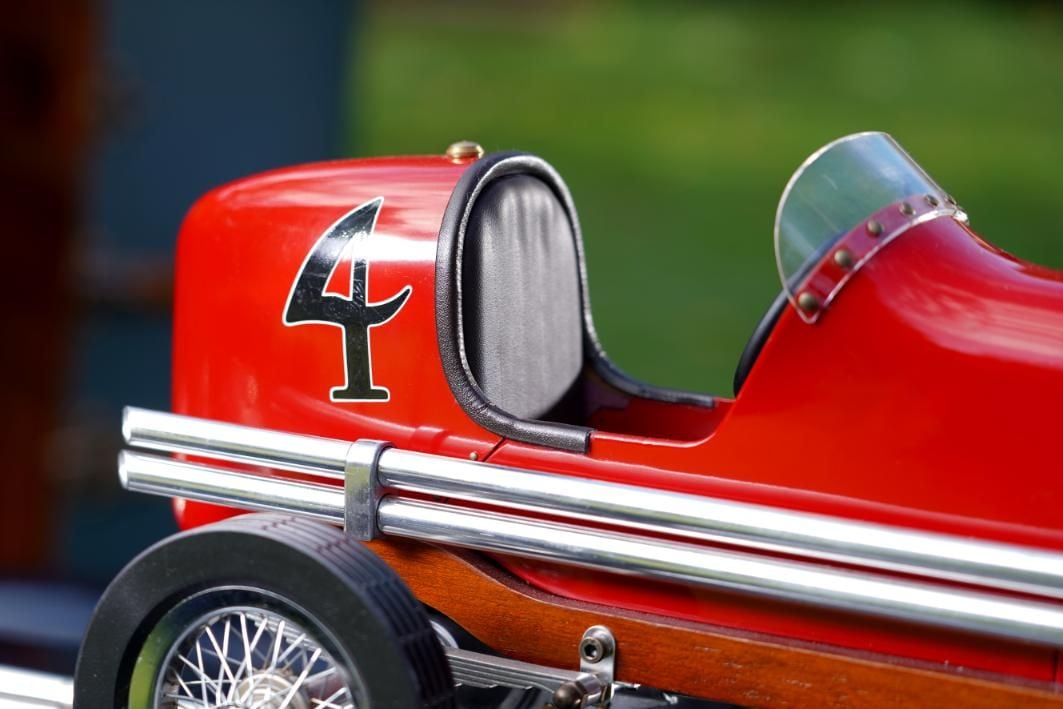 Red Bantam Midget