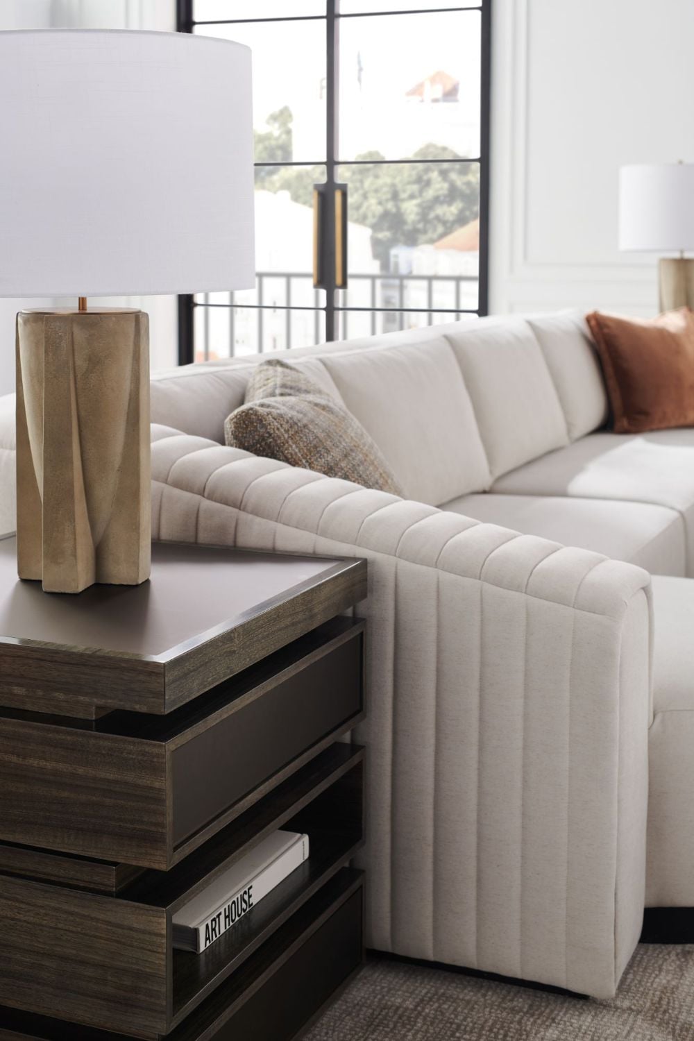 La Moda End Table