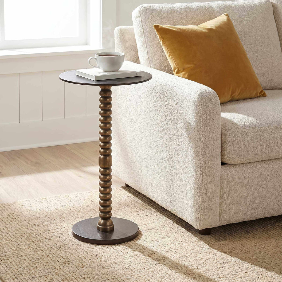 Orson Drinks Table
