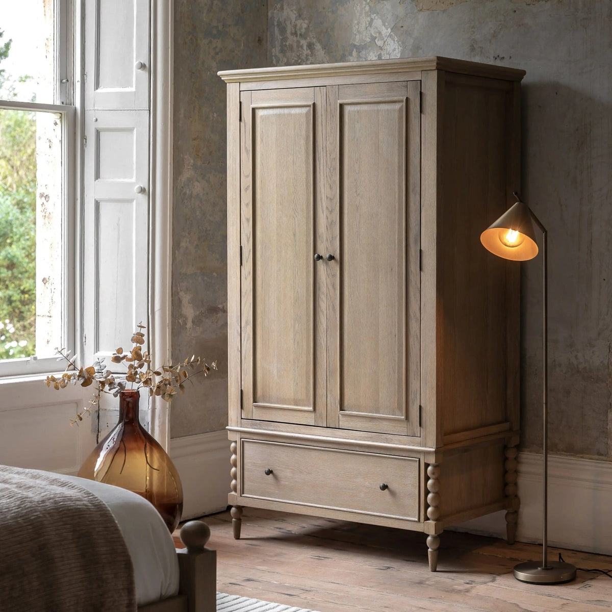 Victoria Wardrobe