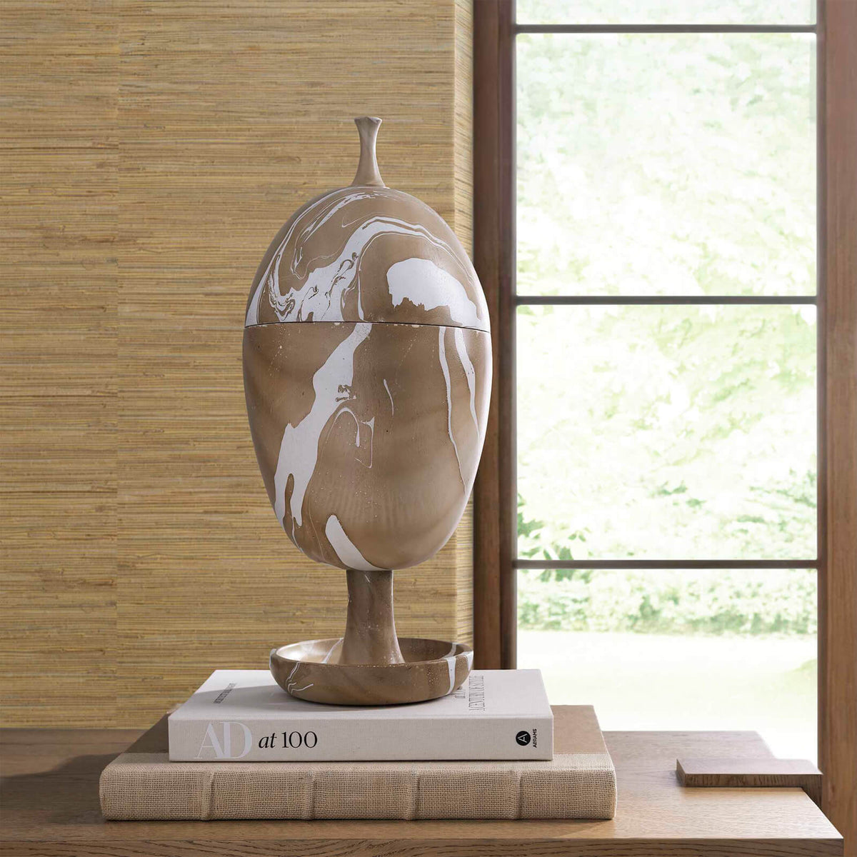 Hadden Hall Urn in Latte Swirl