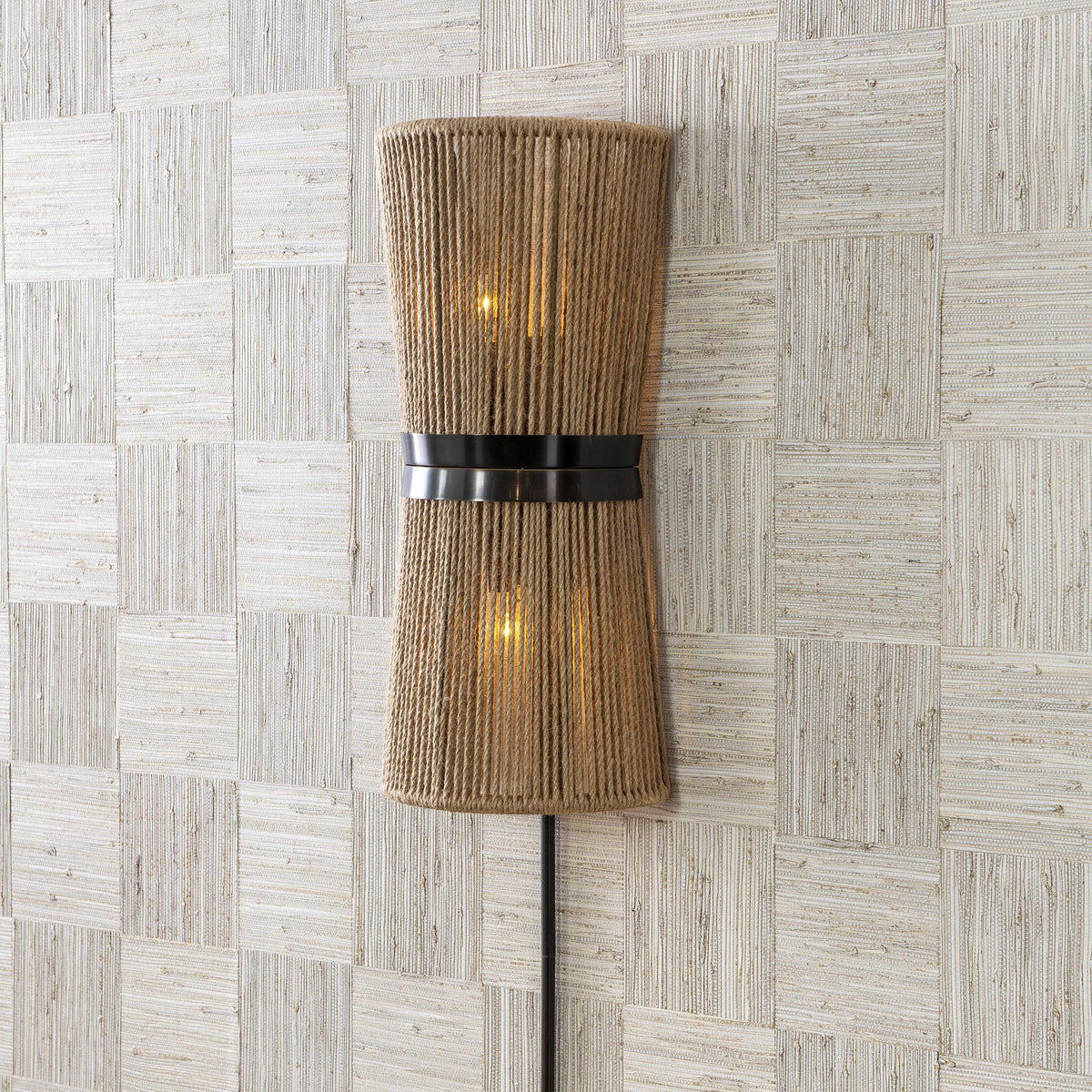 Highly Strung Wall Light