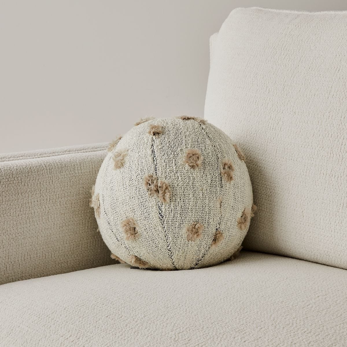 Ball Bearing Cushion - Fluff Mineral