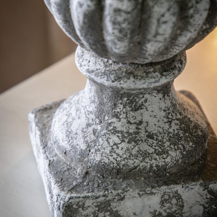Bradbury Aged Urn - Small