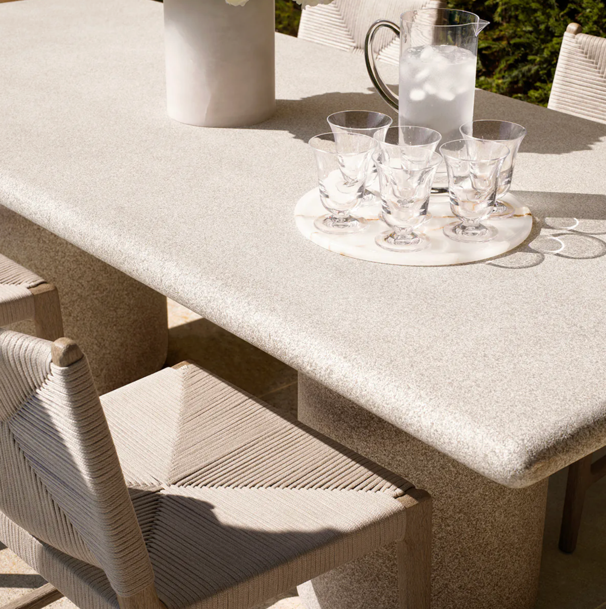 Outdoor Dining Table Cloverdale in Grey
