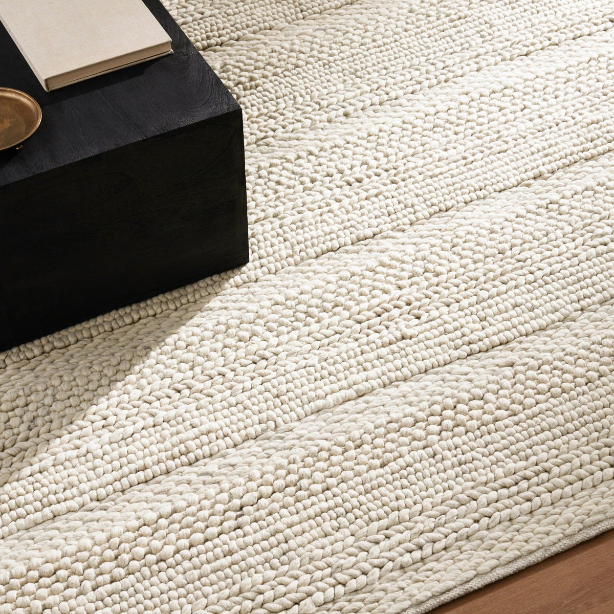 Tahoe Hand Woven Rug - 274 x 183 cm