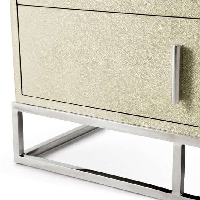 Chest of Drawers Blain in Overcast