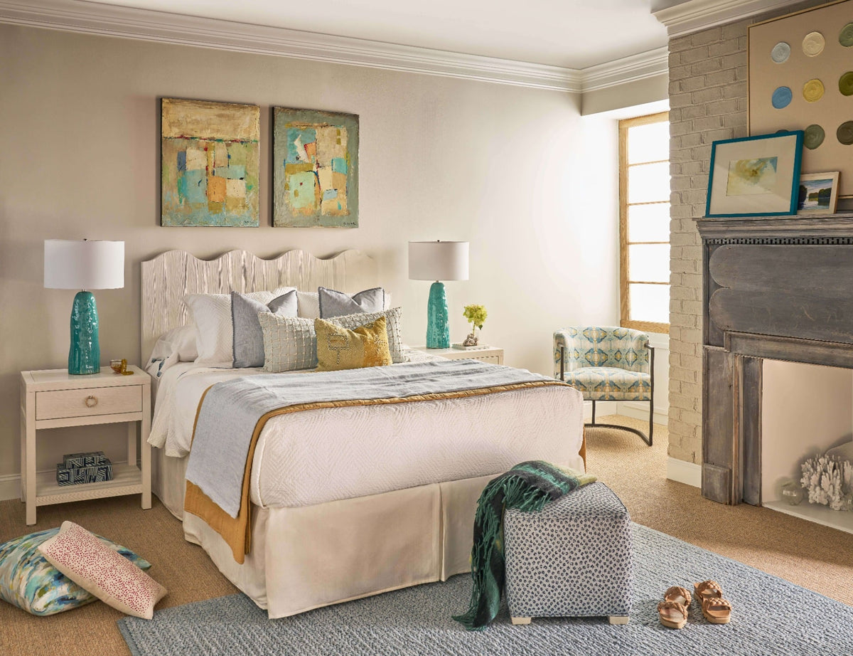 Turo Bedside Table in White Sand
