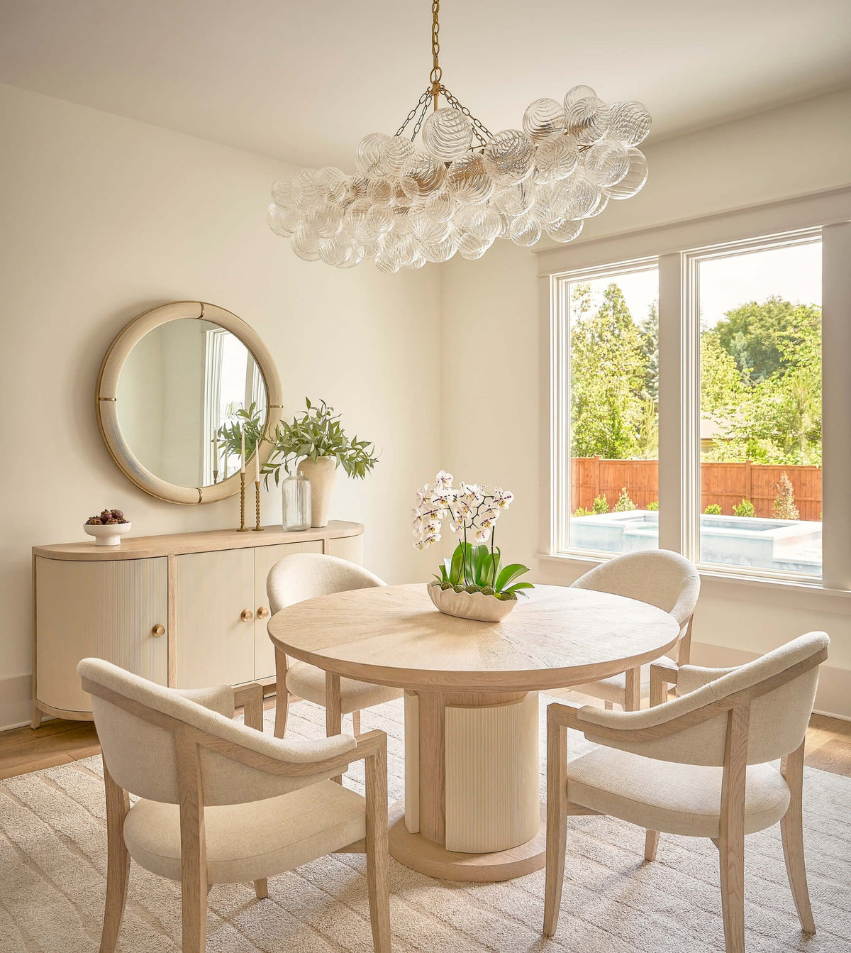Velora Round Extending Dining Table, 137-183cm