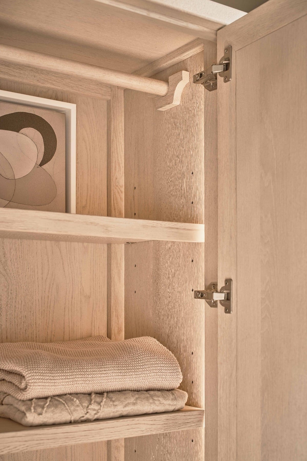 Velora Wardrobe