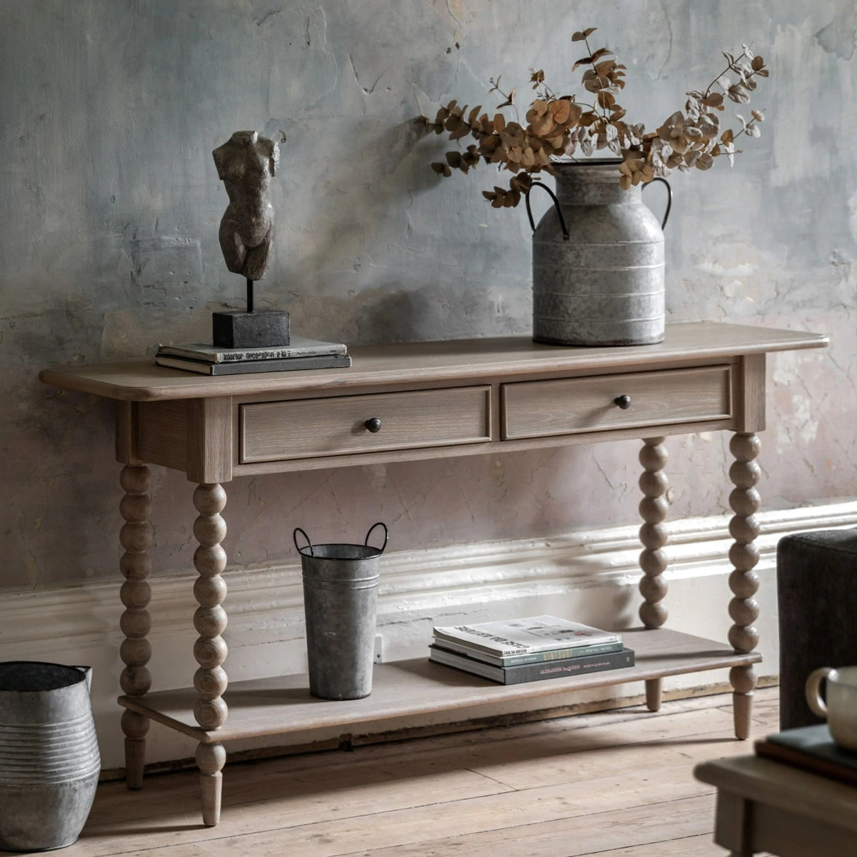 Victoria Console Table