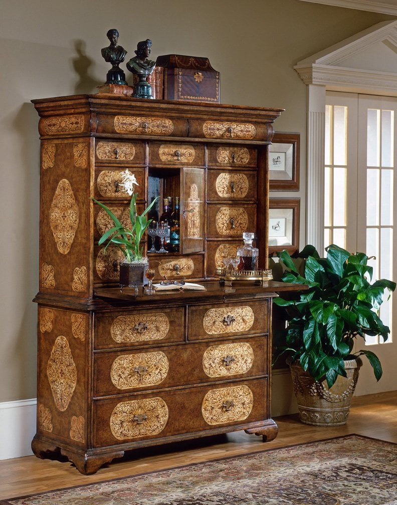 Cabinet 18th Century