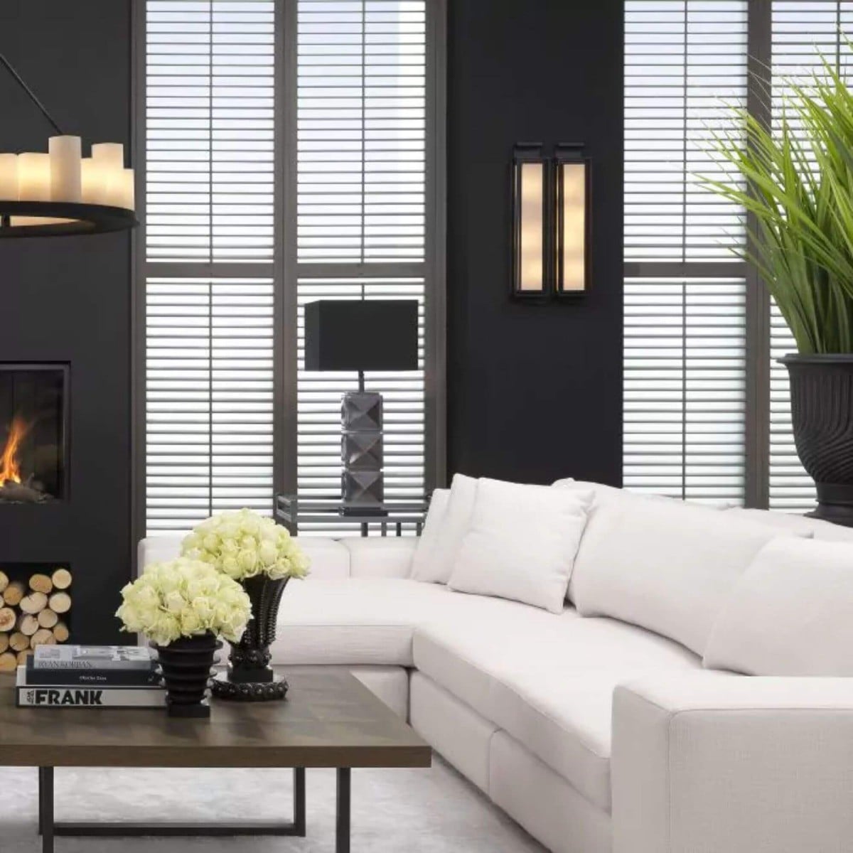 Versus Wall Light in Black