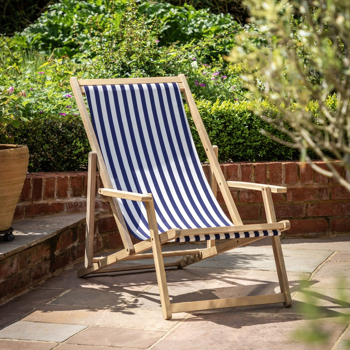 Crete Deck Chair in Navy Stripe