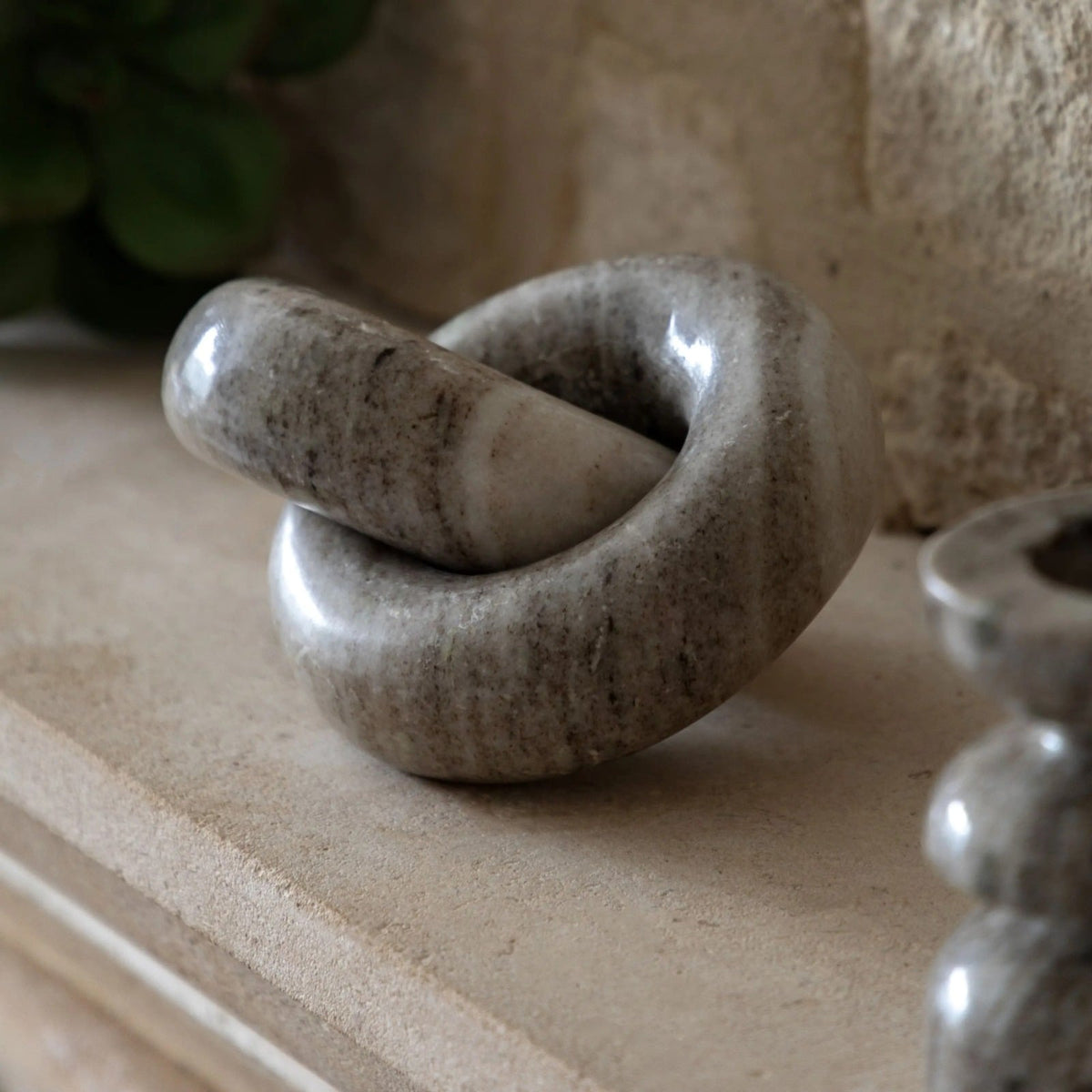 Avila Marble Circle Link Ornament in Sandstone