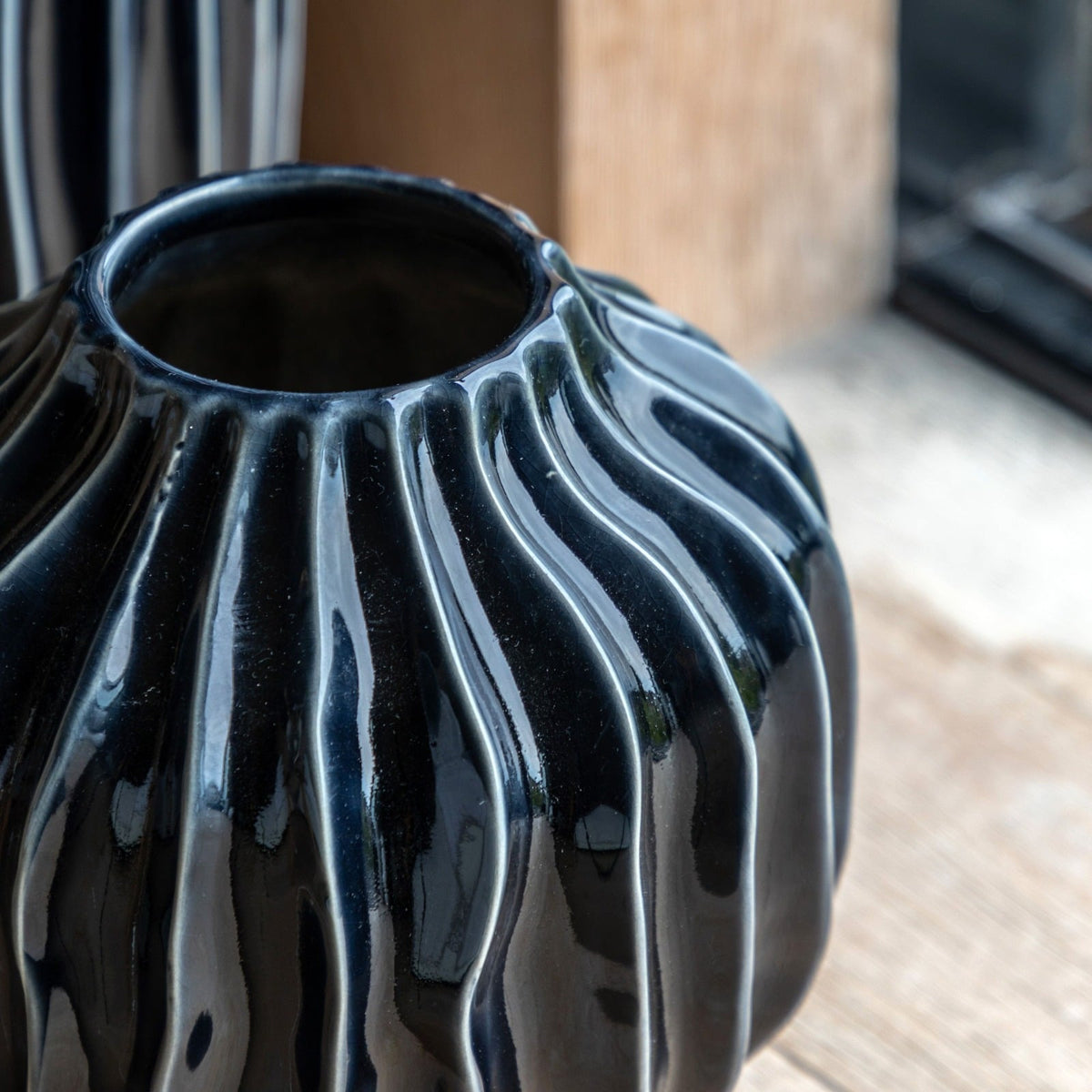 Organic Ribbed Vase Midnight Small