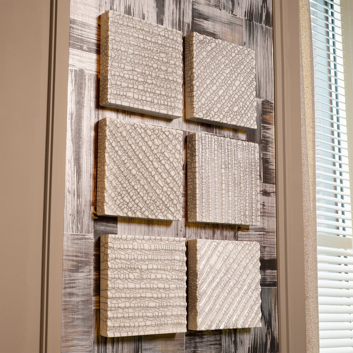 Division Wall Decoration in Crackled White - Diagonal