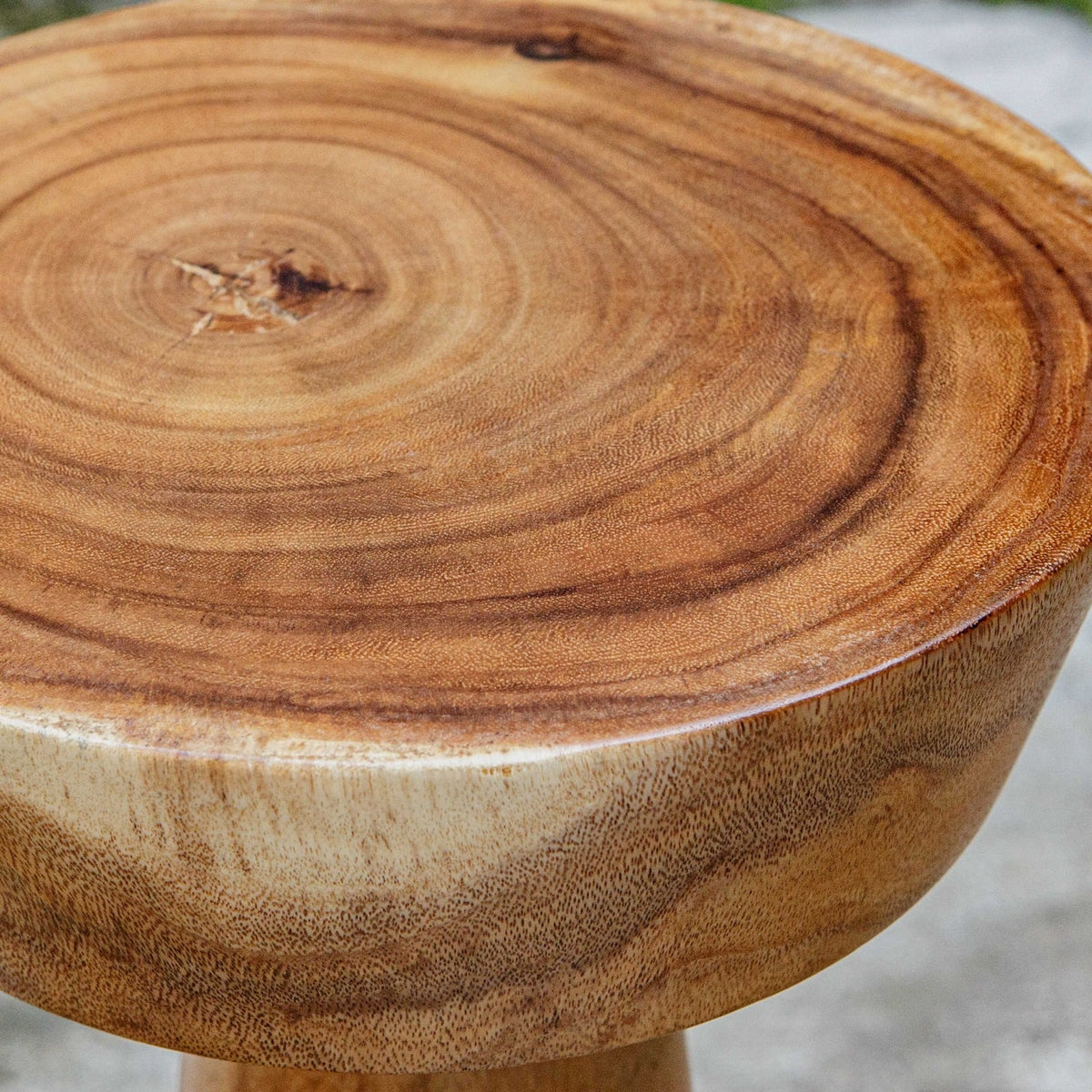 Mano Drink Table in Natural